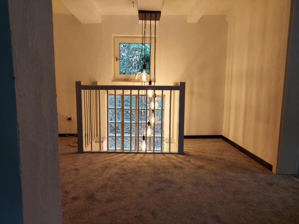 Familyhome Lopora Медебах Екстериор снимка