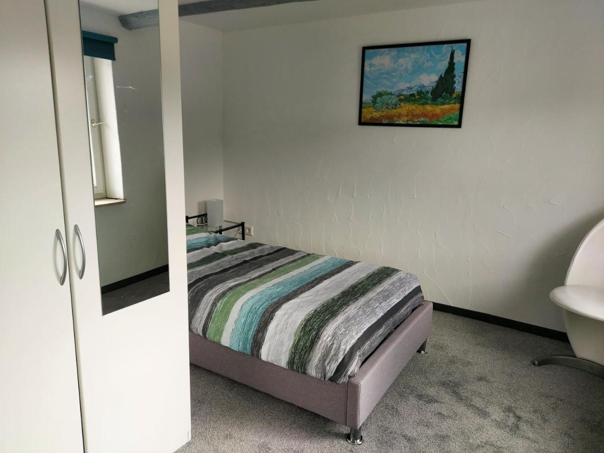 Familyhome Lopora Медебах Екстериор снимка